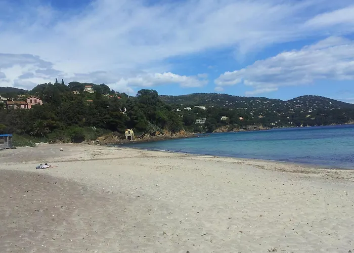 Duplex Vue Sur Et Pieds Dans L'eau De Pramousquier *